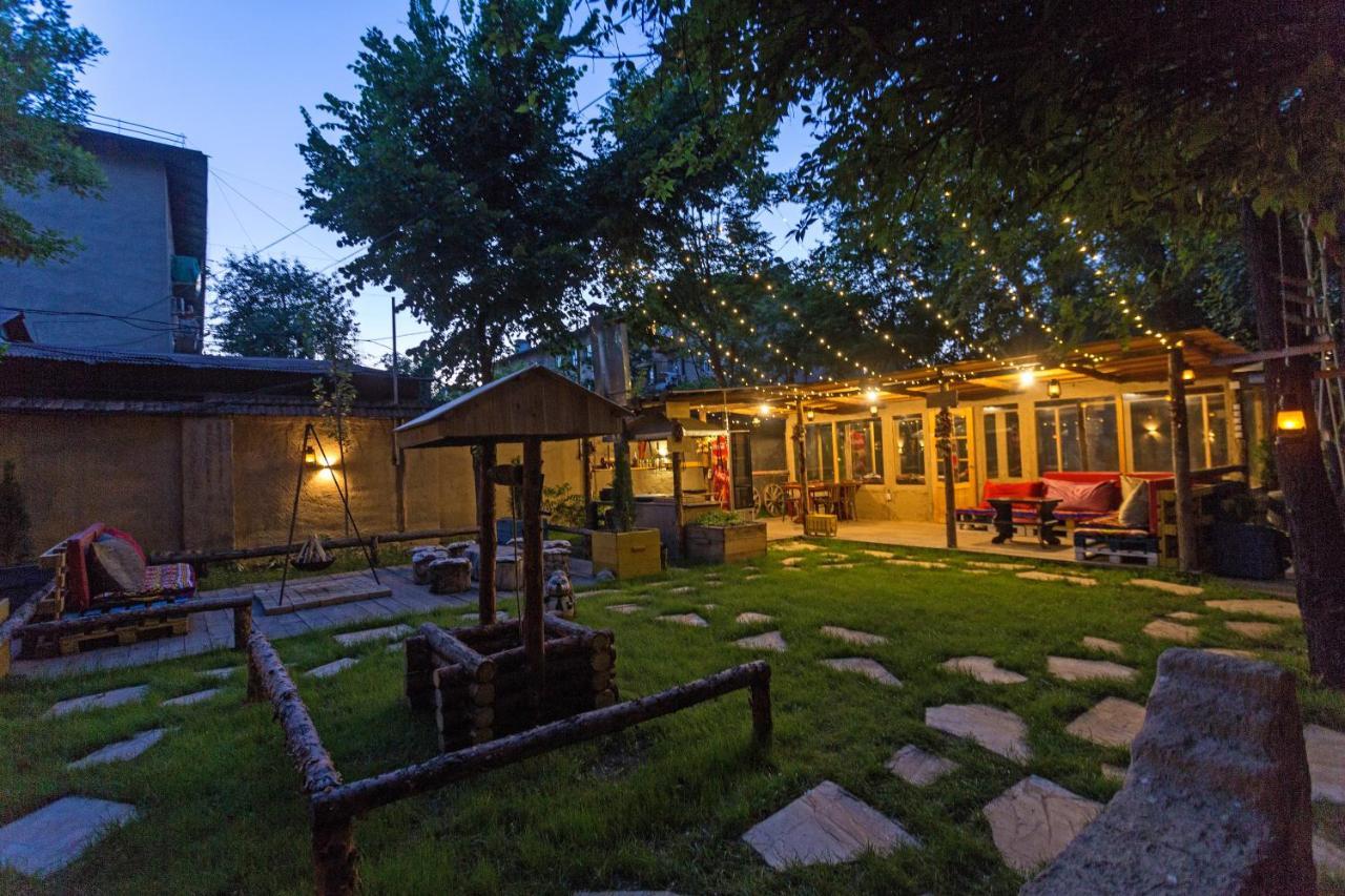 Albergue Koisha Bishkek Exterior foto