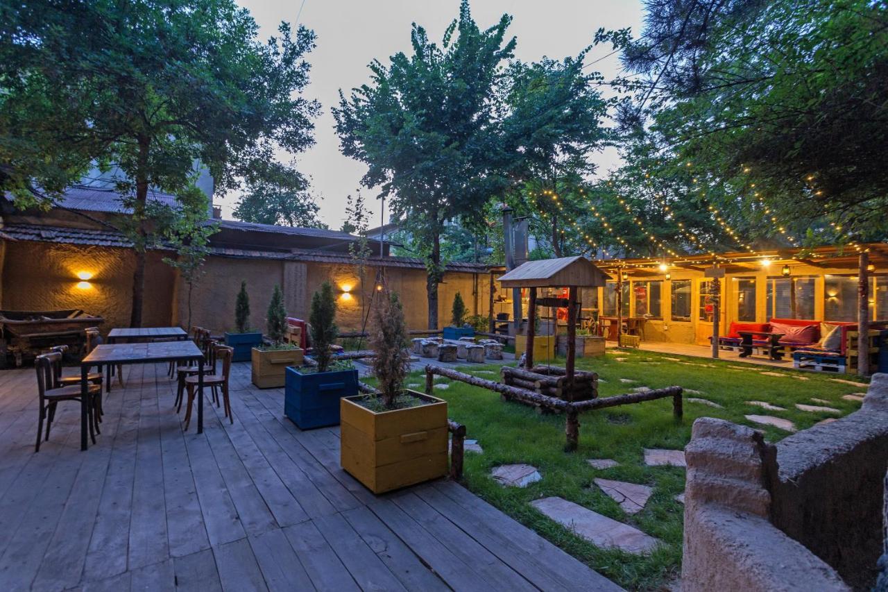 Albergue Koisha Bishkek Exterior foto