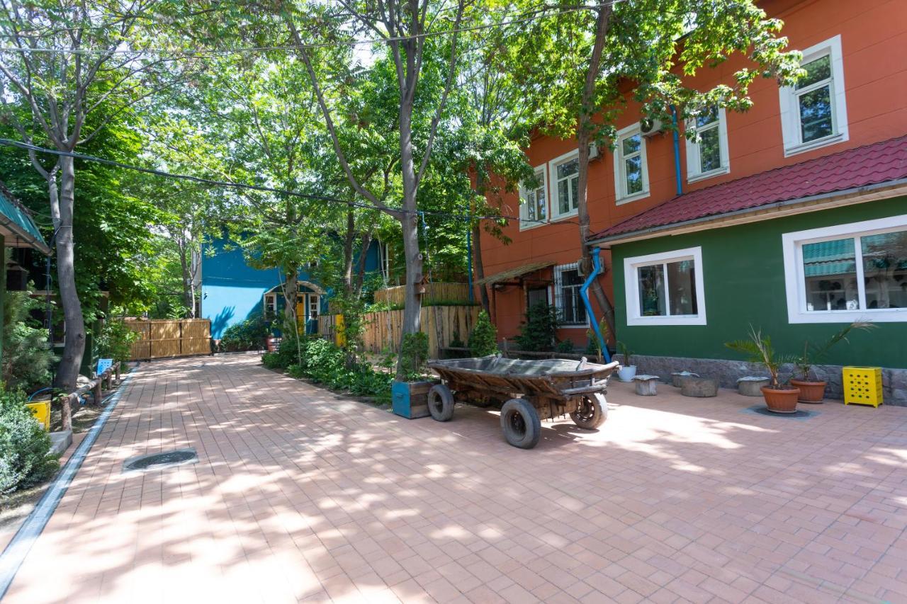 Albergue Koisha Bishkek Exterior foto