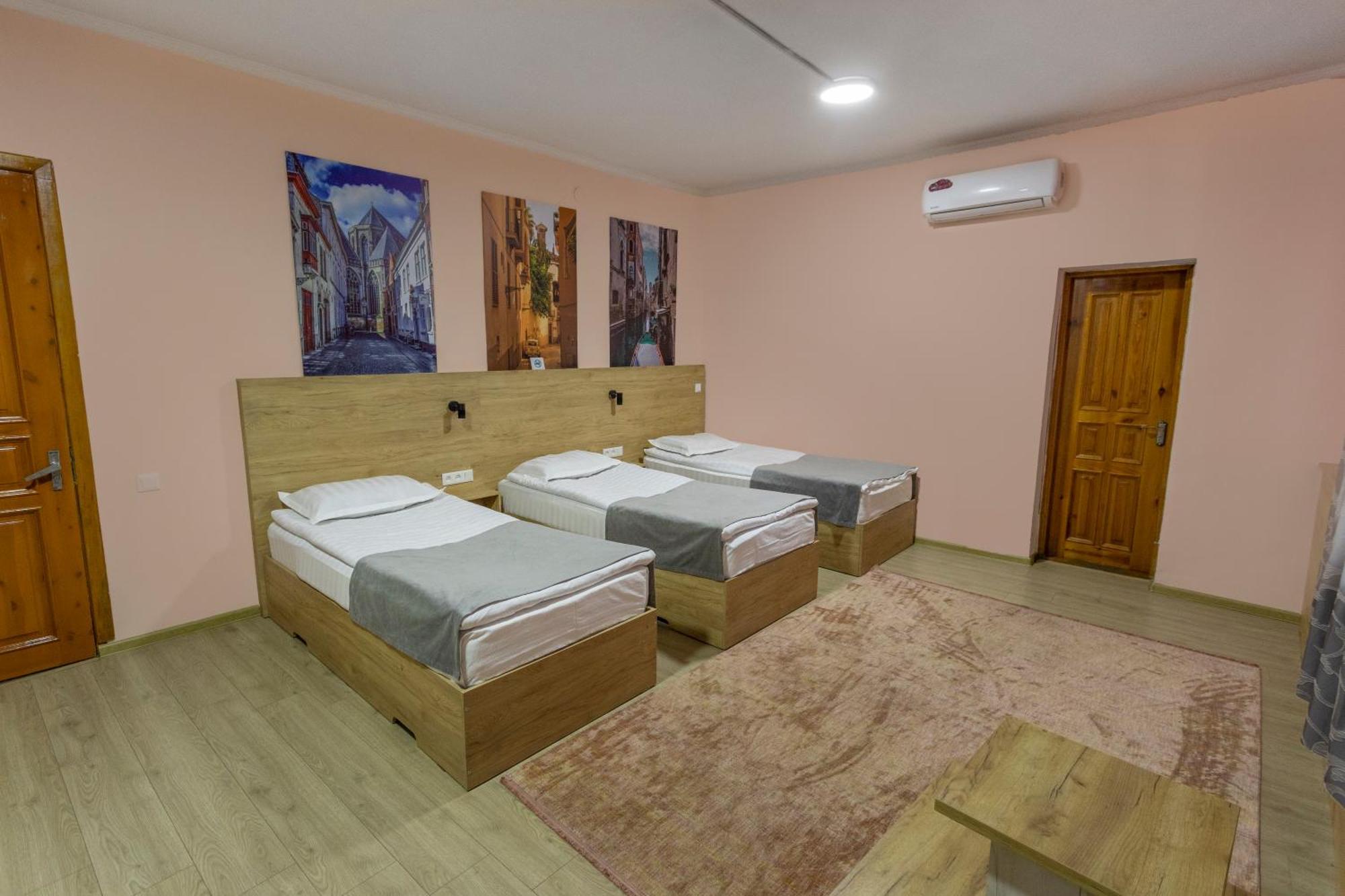 Albergue Koisha Bishkek Exterior foto